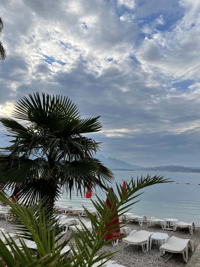 Hotel Azzurro Herceg Novi Exterior foto