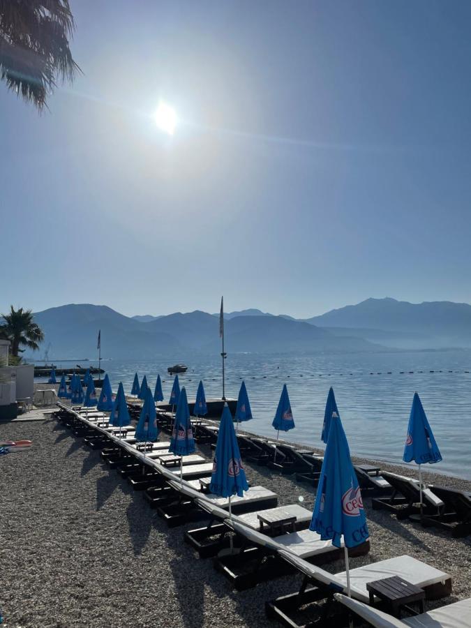 Hotel Azzurro Herceg Novi Exterior foto