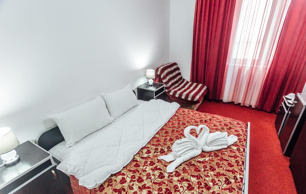 Hotel Azzurro Herceg Novi Exterior foto
