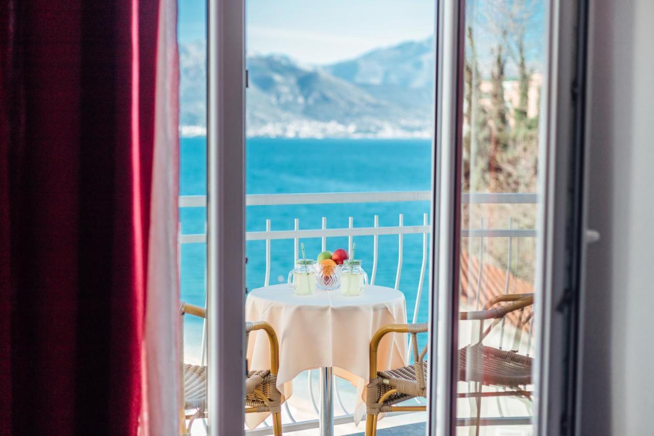 Hotel Azzurro Herceg Novi Exterior foto